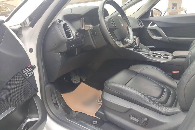 Used DS 5 2014 1.6T Elegant Version THP160
