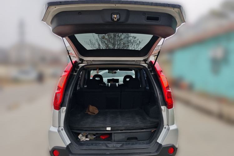 Used Nissan X-Trail 2010 2.0L CVT Comfort Edition 4WD
