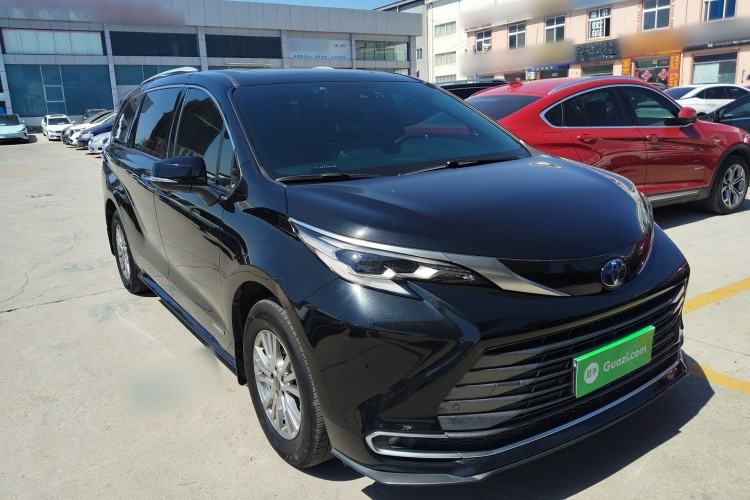 Used Toyota SIENNA 2021 2.5L Hybrid Premium Edition
