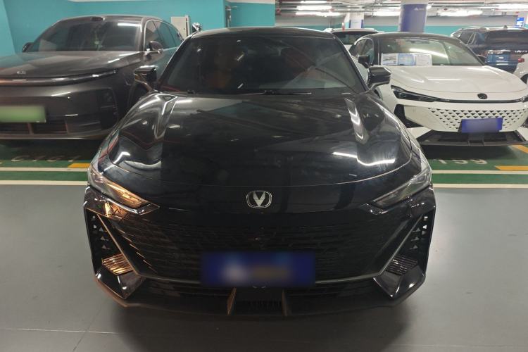 Used CHANGAN UNI-V 2022 1.5T Prestige Version Front