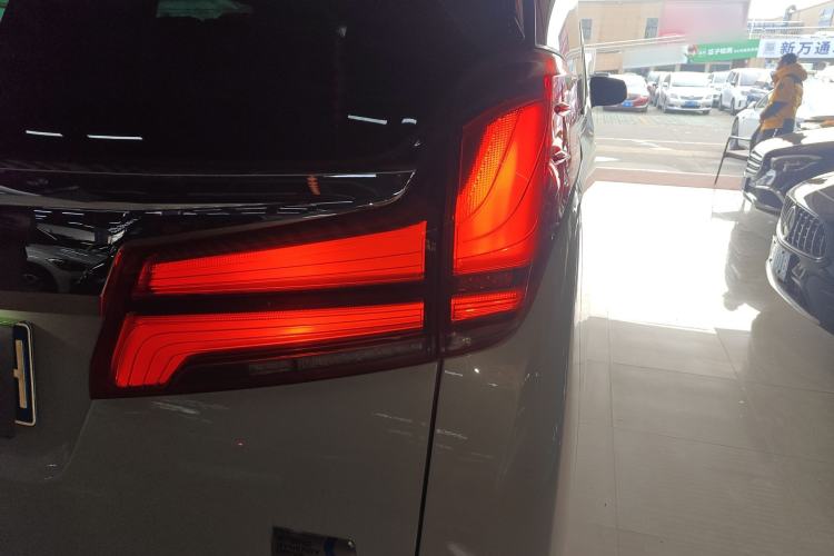 Used Toyota Alphard 2021 Dual-Engine 2.5L Prestige Edition
