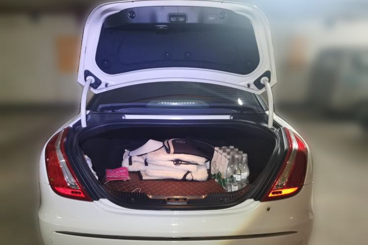 Used Jaguar XJ 2014 XJL 3.0 SC Four-Wheel Drive Panoramic Business Edition
