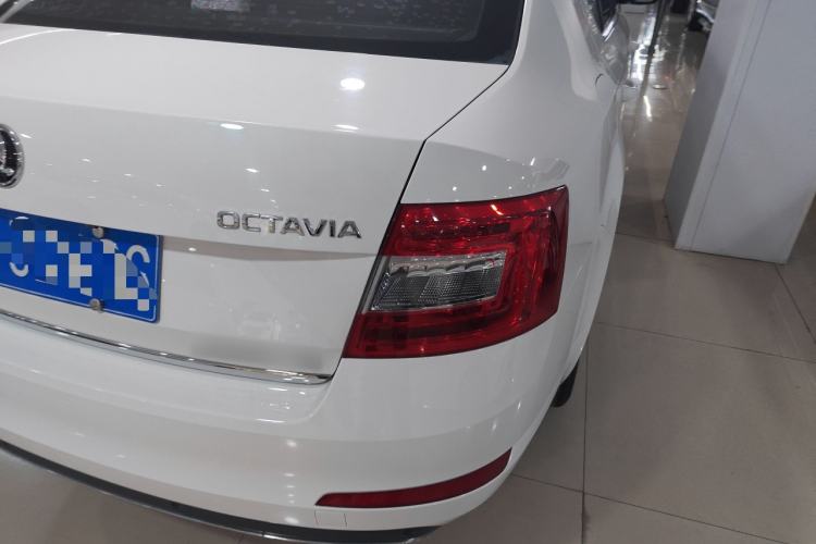 Used Skoda Octavia 2017 1.6L Automatic Smart Drive Edition