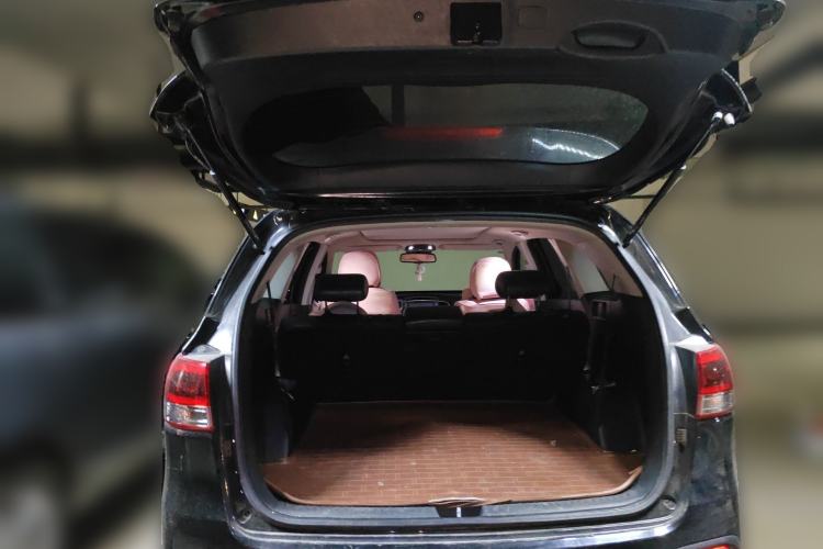 Used Kia Sorento 2015 Sorento L 2.4L Gasoline 4WD Elite Edition 7 Seats China IV Standard