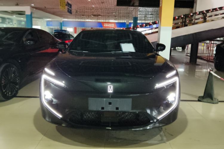 Used Avatr 12 2025 Ultra Extended-Range Edition Front