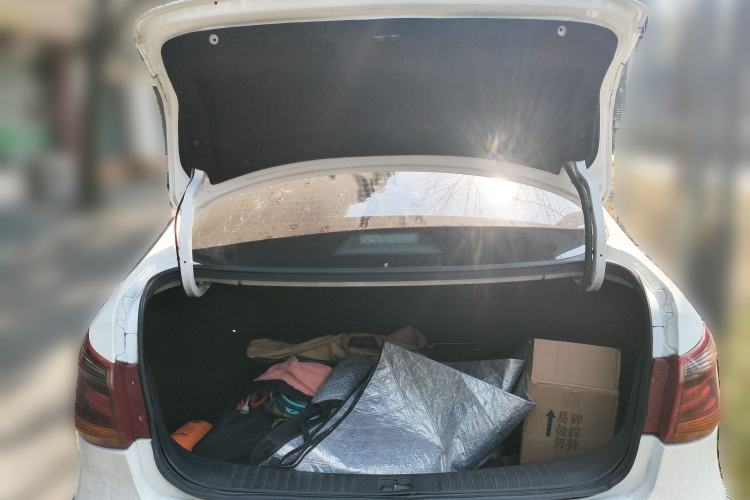 Used Dongfeng Aeolus E70 2021 Revised Version 2 500 Ultra-Comfort Edition Trunk