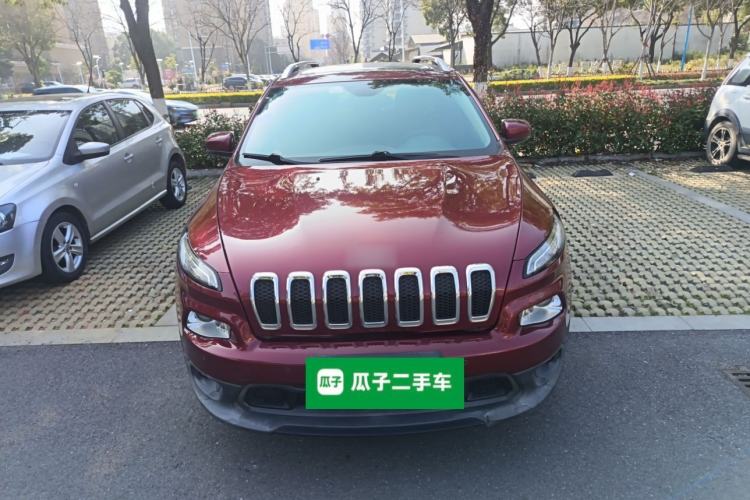 Used Jeep Cherokee 2016 2.4L Leading Edition
