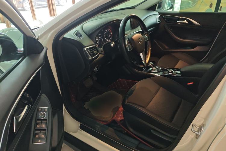 Used Infiniti QX30 2017 1.6T Two-Wheel Drive Fashion Edition