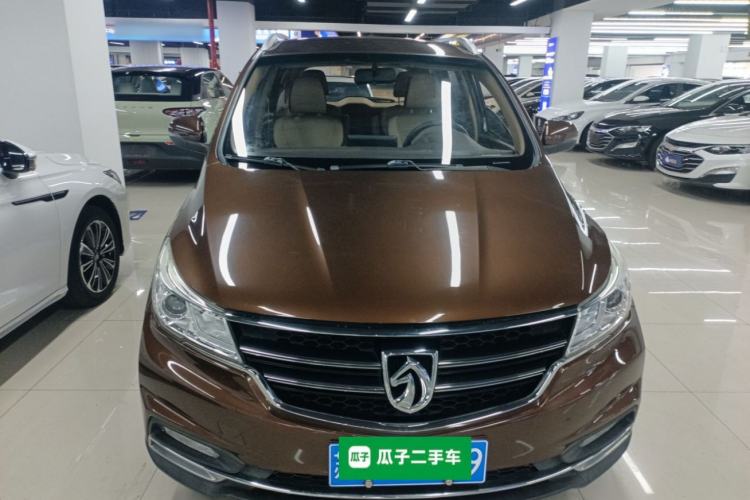 Used Baojun 730 2017 1.5T Manual Fashion Version 7 Seats China V Emission Standard
