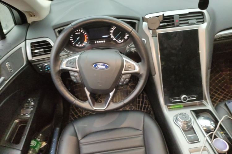 Used Ford Mondeo 2020 EcoBoost 180 Stylish Model Steering Wheel