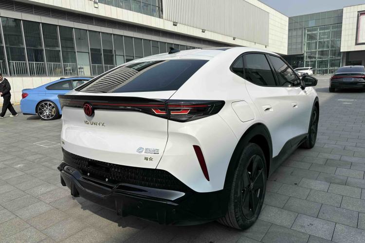 Used Volkswagen ID.UNYX 2024 Pro Long-Range Version