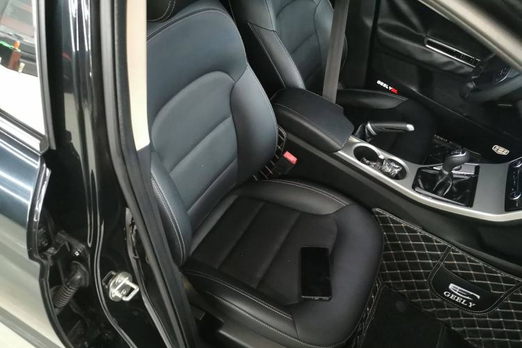 Used Geely Auto Emgrand GL 2017 1.8L Manual Elite Model
