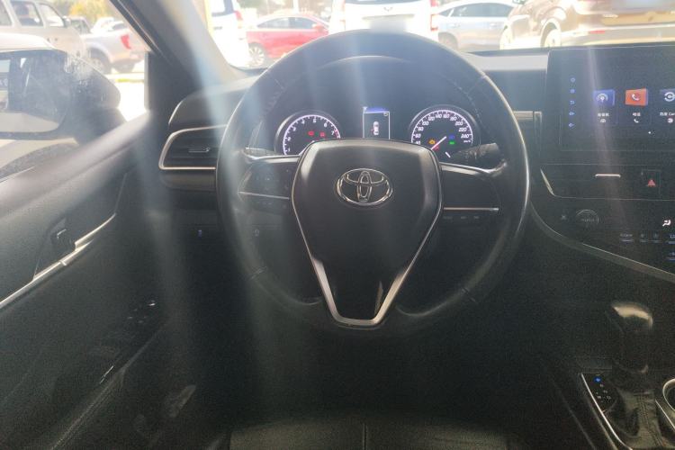 Used Toyota Camry 2022 2.0GVP Premier Edition
