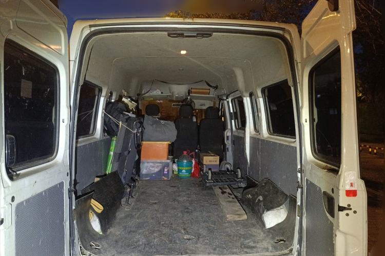 Used SAIC MAXUS Xintu V80 2021 2.0T Manual Classic Aoyuntong 127 PS Mid-axle Mid-roof 6/7/8/9-Seater
