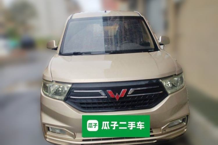 Used Wuling Hongguang V 2019 1.5L Enjoyment Version China VI LAR
