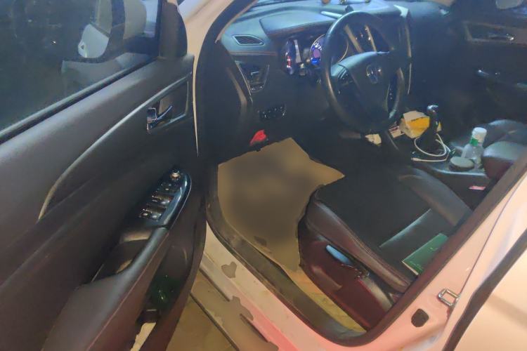 Used CHANGAN CS75 2017 Shangku Edition 1.5T Manual ZhiXiang Model
