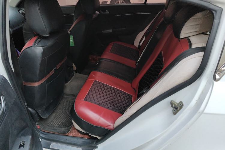 Used Geely Auto Classic Emgrand 2013 Hatchback 1.5L Manual Entry-Level Model