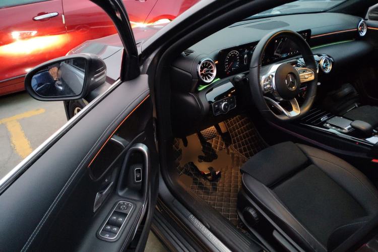 Used Mercedes-Benz A-Class 2022 Second Facelift A 200 L Sport Sedan Fashion Version