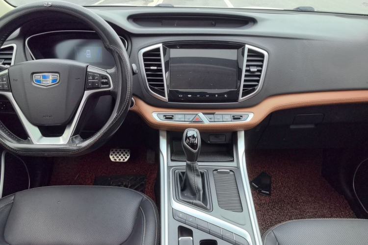 Used Geely Auto Vision X6 2018 1.4T CVT 4G Connected Luxury Version Center Console