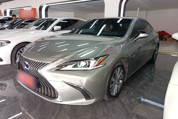 Used Lexus ES 2020 300h Premier Edition