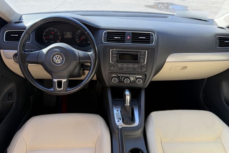 Used Volkswagen Sagitar 2014 Revised Version 1.6L Automatic Comfort Edition