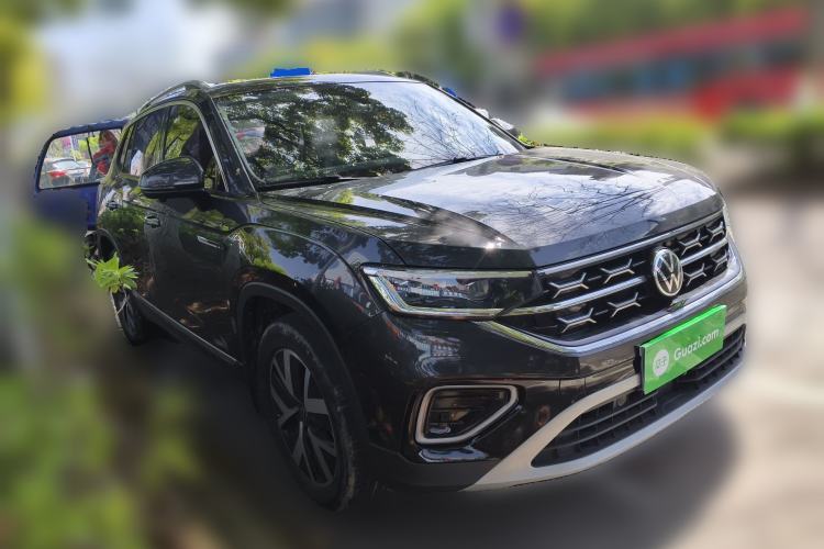 Used Volkswagen Tayron 2023 330TSI Two-Wheel-Drive Luxury Plus Advanced Version Front Right 45 Deg