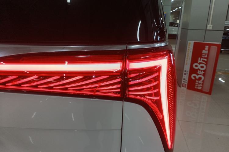 Used Buick Century 2023 2.0T Six-Seater Yinshi Edition
