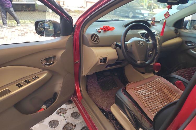 Used Toyota Vios 2011 1.6L GL-i Sunroof Version AT
