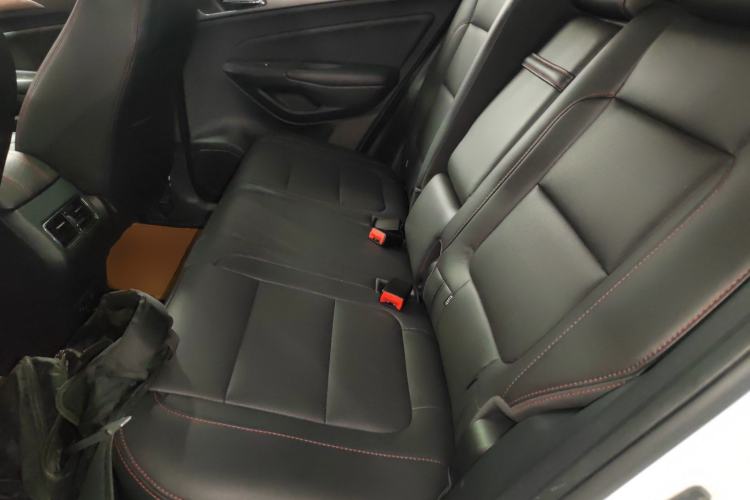 Used Changan CS75 2015 1.8T Automatic 4x4 Prestige Model China IV Standard
