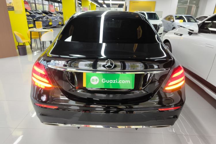 Used Mercedes-Benz E-Class 2019 E 300 L Sporty and Stylish Model
