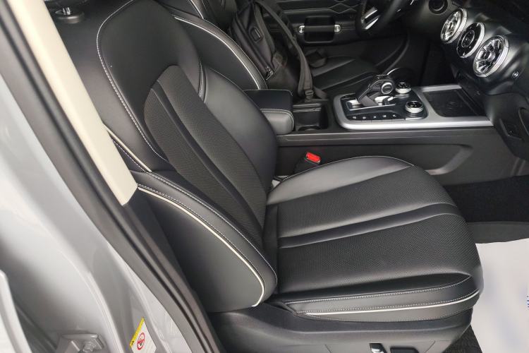 Used Tank 300 2021 City Edition 2.0T—Truly Stylish Right Front Seat