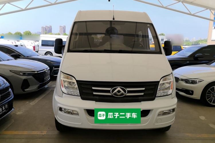 Used SAIC MAXUS Xintu V80 2021 2.0T Manual Classic Aoyuntong Short Wheelbase Mid-Roof 5/6-Seater