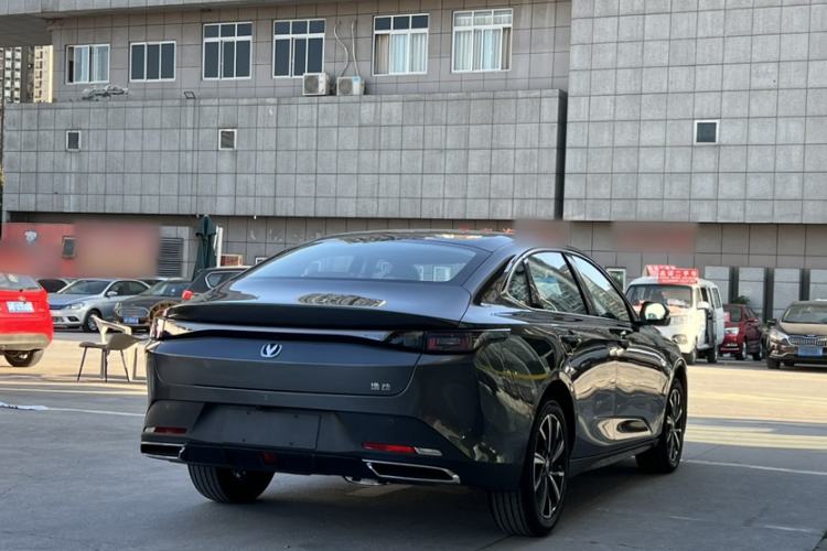 Used CHANGAN Eado 2025 Blue Whale 1.5T 500Bar Prestige Model