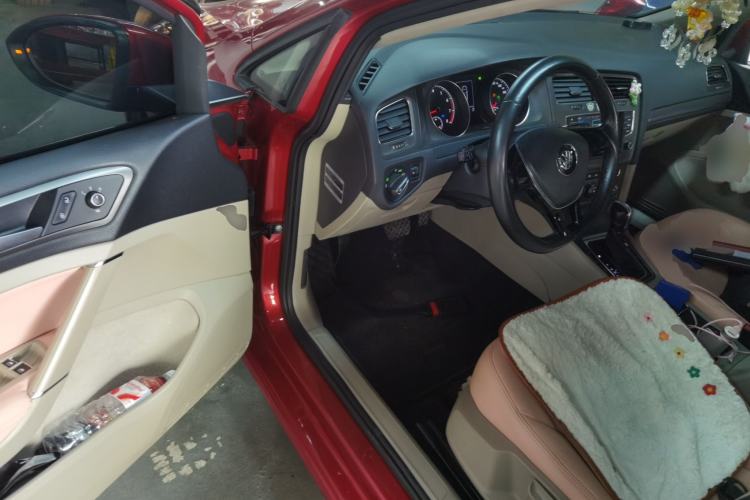 Used Volkswagen Golf 2015 1.4TSI Automatic Comfort Model
