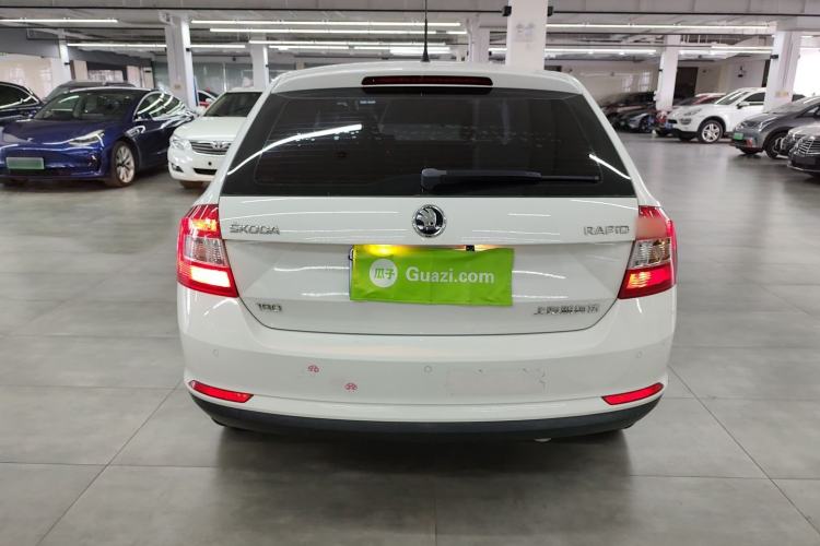 Used Skoda Rapid Spaceback 2016 Revised 1.6L Automatic Chuanxing Version