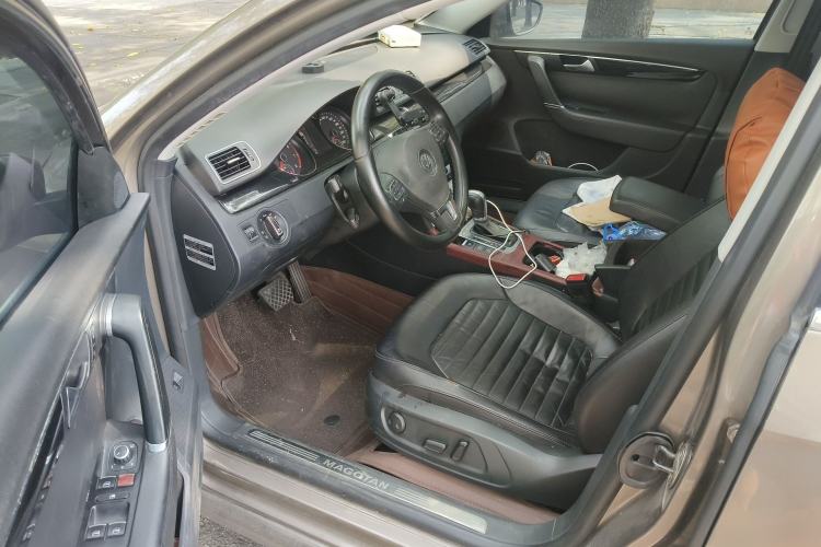 Used Volkswagen Magotan 2012 Revised 1.8TSI Luxury Version Driver Seat