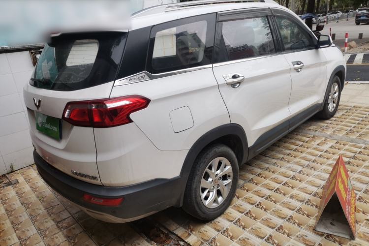 Used Wuling Hongguang S3 2018 1.5L Manual Luxury Model China V Standard Rear Right 45 Deg