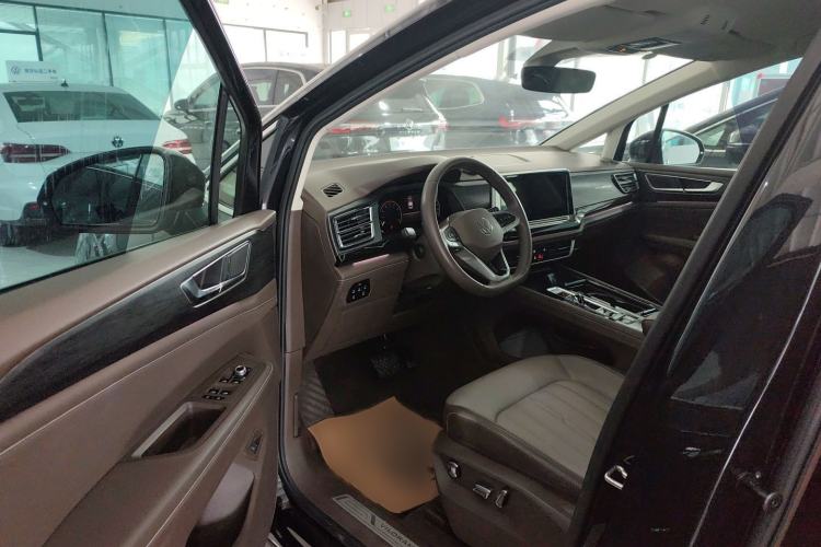 Used Volkswagen Viloran 2024 330TSI Luxury Edition