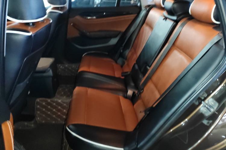 Used BMW X1 2015 sDrive18i Fashion Upgrade Edition Left Rear Seat