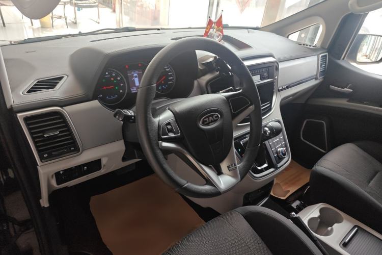 Used JAC Refine M4 2022 2.0 TGDI Automatic Business Edition
