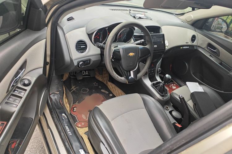 Used Chevrolet Cruze 2012 1.6L SE MT
