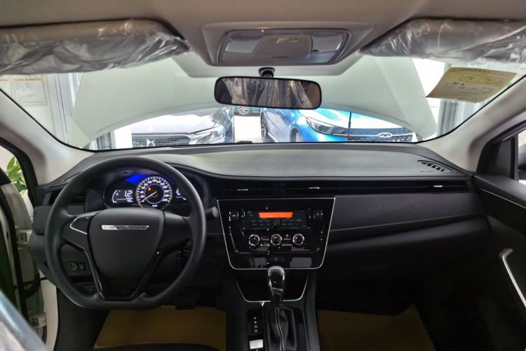 Used Venucia D60 2023 PLUS 1.6L XE CVT Trendy Edition Center Console