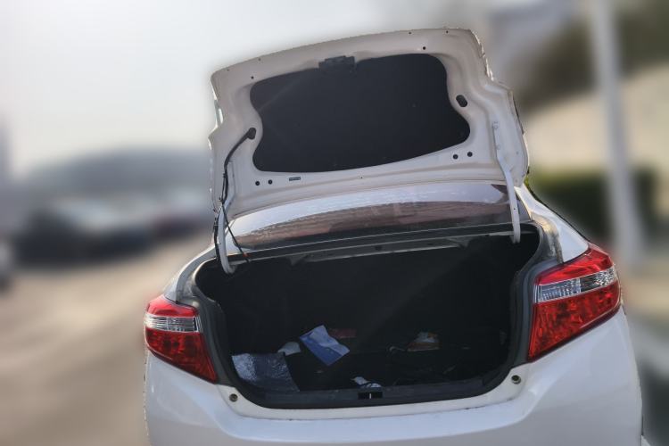 Used Toyota Vios 2016 1.5L Automatic ZhiZhen Xingyao Edition Trunk