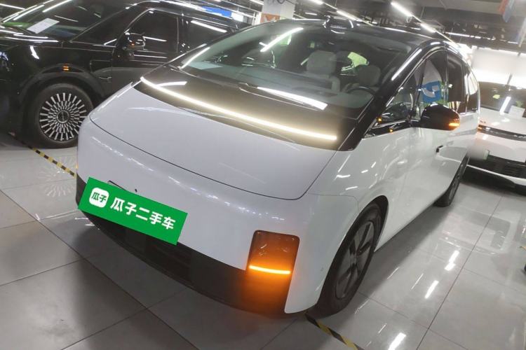 Used Li Auto MEGA 2024 Ultra Model