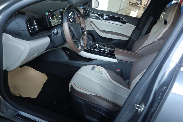 Used BYD Qin PLUS 2024 Honor Edition EV 420KM Leading Model
