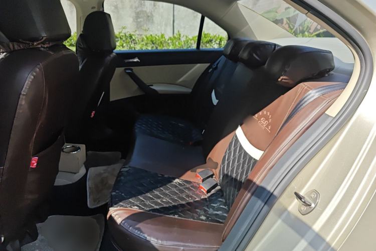 Used Skoda Rapid 2013 1.6L Automatic Smart Selection Model
