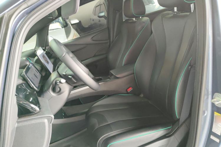 Used BYD Dolphin 2025 Intelligent Driving Version 410 km Fashion Edition
