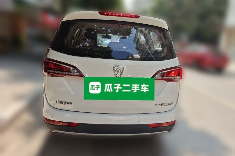 Used Baojun 730 2019 1.5L Manual Fashion Model 7-seater China VI
