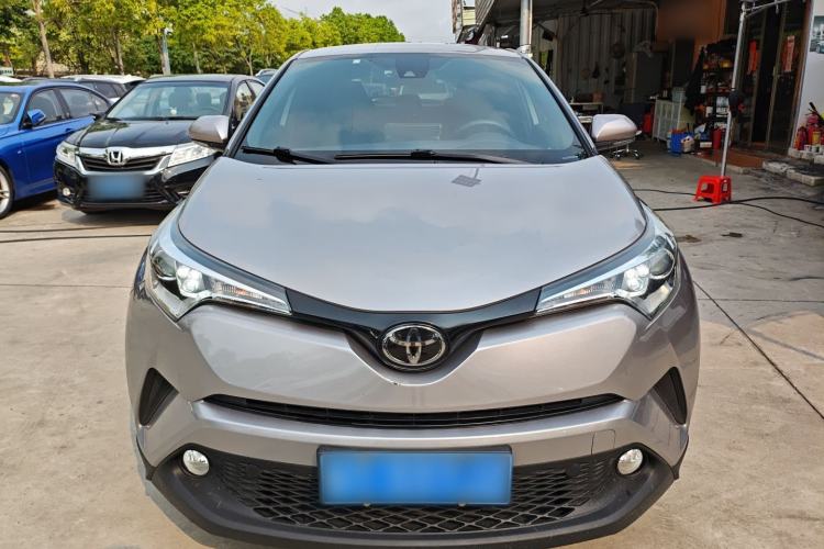 Used Toyota IZOA 2018 2.0L Yichi Edition China V Standard Front