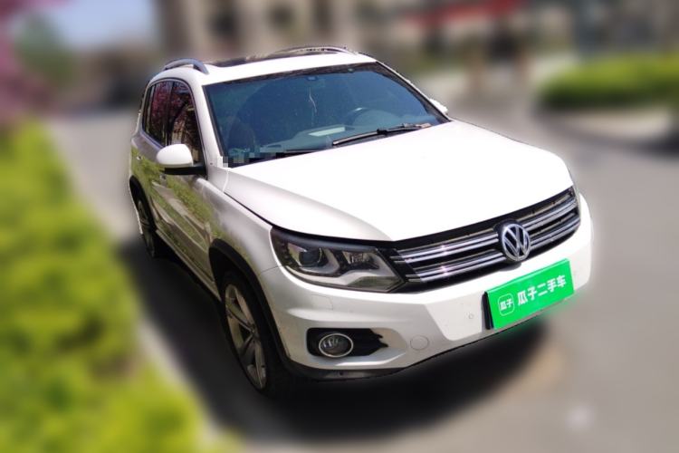 Used Volkswagen Tiguan 2012 2.0 TSI Comfort Edition Front Right 45 Deg